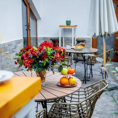 Velinov Boutique With Free Shuttle