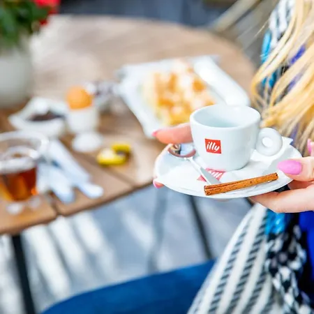 Velinov Boutique With Free Shuttle Hotel