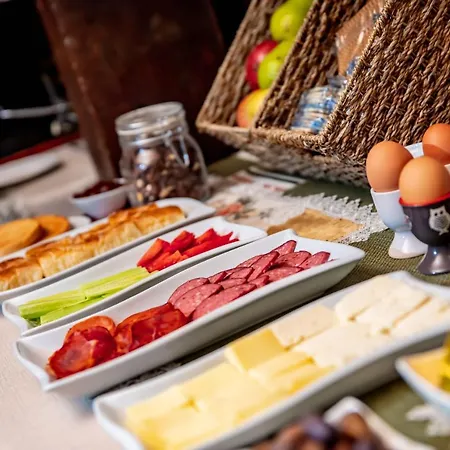 Velinov Boutique With Free Shuttle Hotel