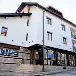 Velinov Boutique