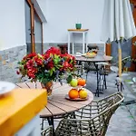 Velinov Boutique