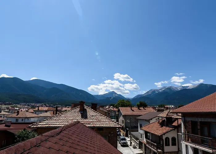 Velinov Boutique With Free Shuttle בנסקו