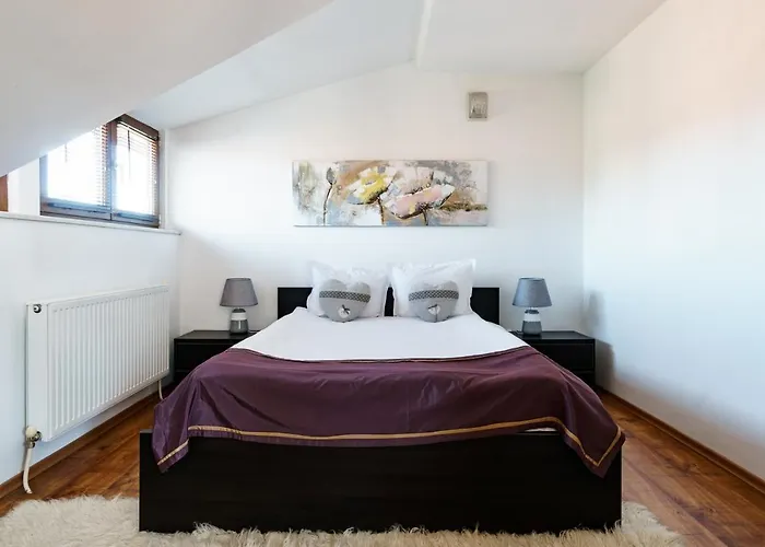 Velinov Boutique With Free Shuttle מלון