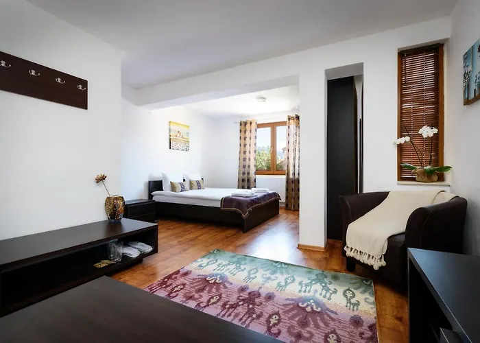 Velinov Boutique With Free Shuttle מלון בנסקו