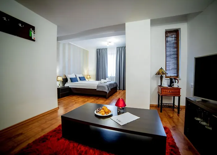 Velinov Boutique With Free Shuttle בנסקו